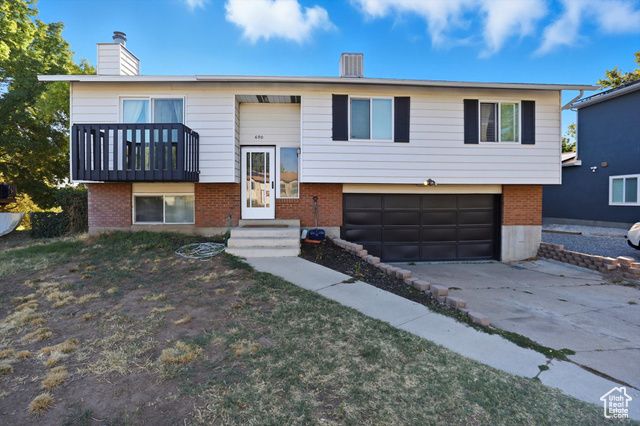 690 BARLOW ST, Clearfield, UT 84015