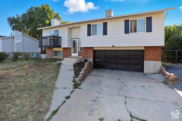 690 BARLOW ST, Clearfield, UT 84015