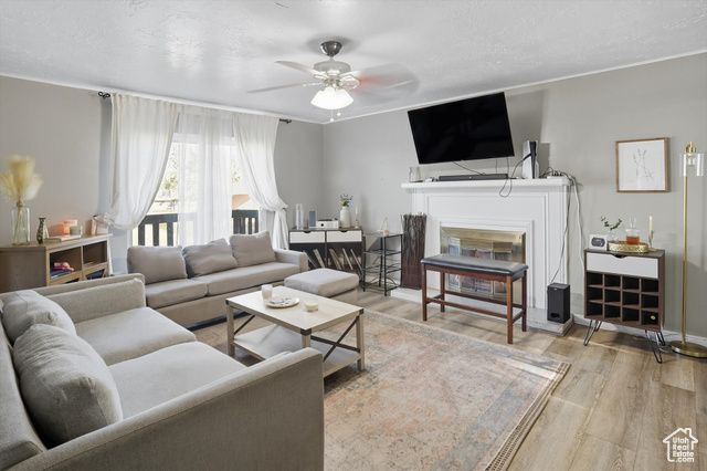 690 BARLOW ST, Clearfield, UT 84015