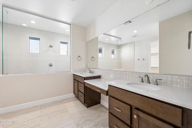 61689 E Copper Basin Way, Oracle, AZ 85623