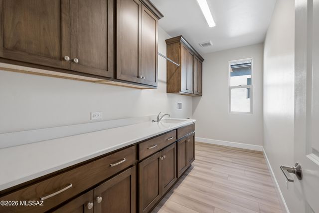 61689 E Copper Basin Way, Oracle, AZ 85623