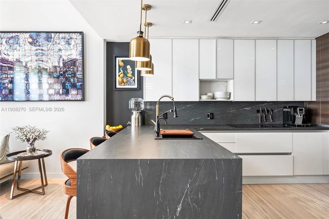 3470 E Coast Ave PH207, Miami, FL 33137