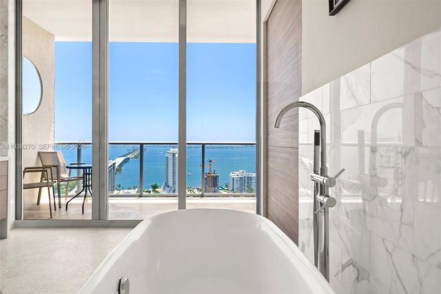 3470 E Coast Ave PH207, Miami, FL 33137