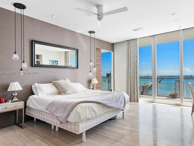 3470 E Coast Ave PH207, Miami, FL 33137