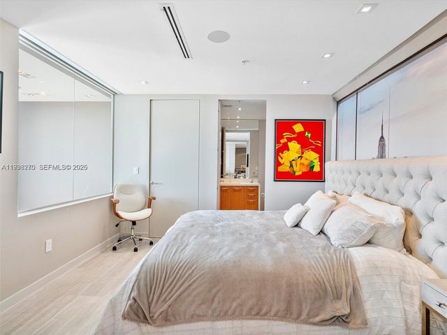 3470 E Coast Ave PH207, Miami, FL 33137