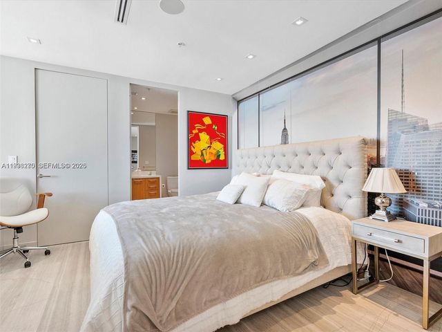 3470 E Coast Ave PH207, Miami, FL 33137