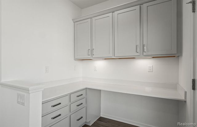 340 N Sydney Court, Plymouth, MI 48170