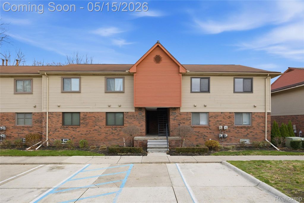 38800 Lanse Creuse Street, Harrison Charter Township, MI 48045