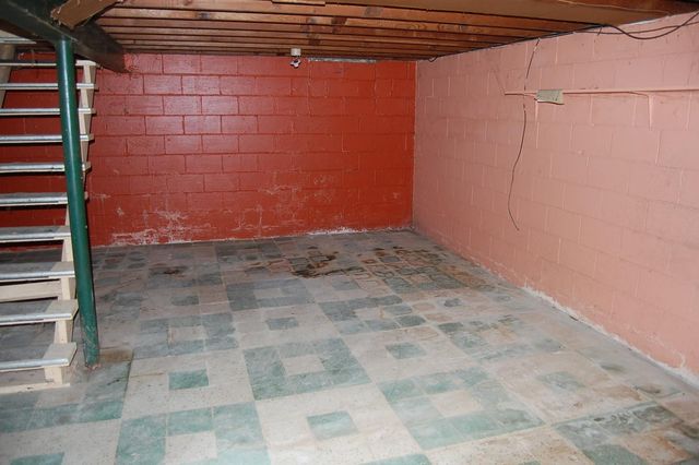 1048 Dale Street N, Saint Paul, MN 55117