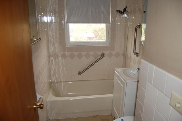 1048 Dale Street N, Saint Paul, MN 55117