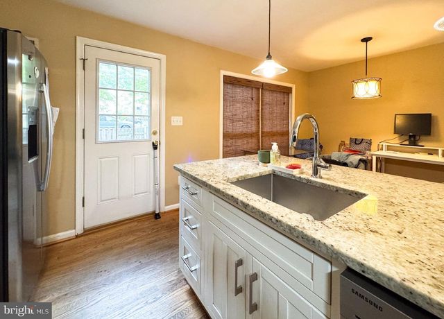 1603 CARLYLE DR, Crofton, MD 21114