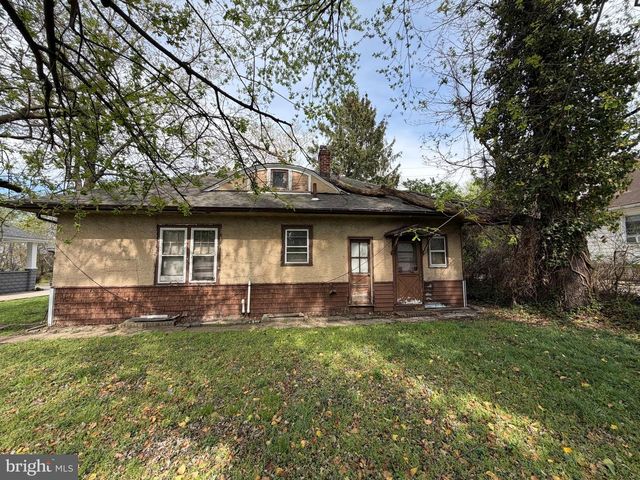 1033 N 36TH ST, Camden, NJ 08105
