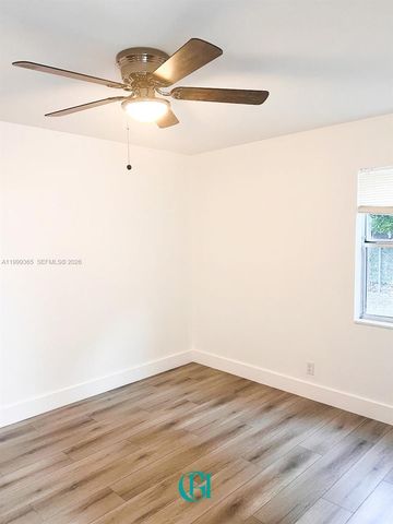 102 SE 10th St 101, Deerfield Beach, FL 33441