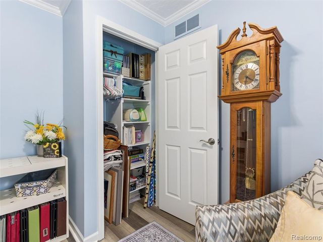 3973 Silver Valley Drive, Lake Orion, MI 48359