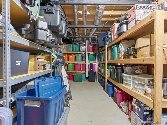 3973 Silver Valley Drive, Lake Orion, MI 48359