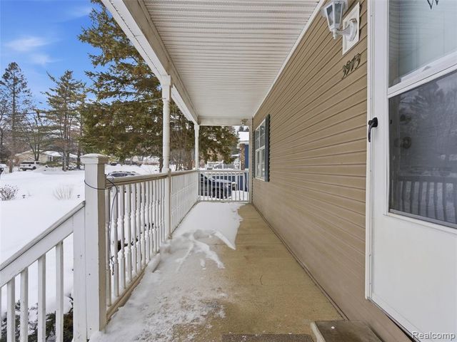 3973 Silver Valley Drive, Lake Orion, MI 48359