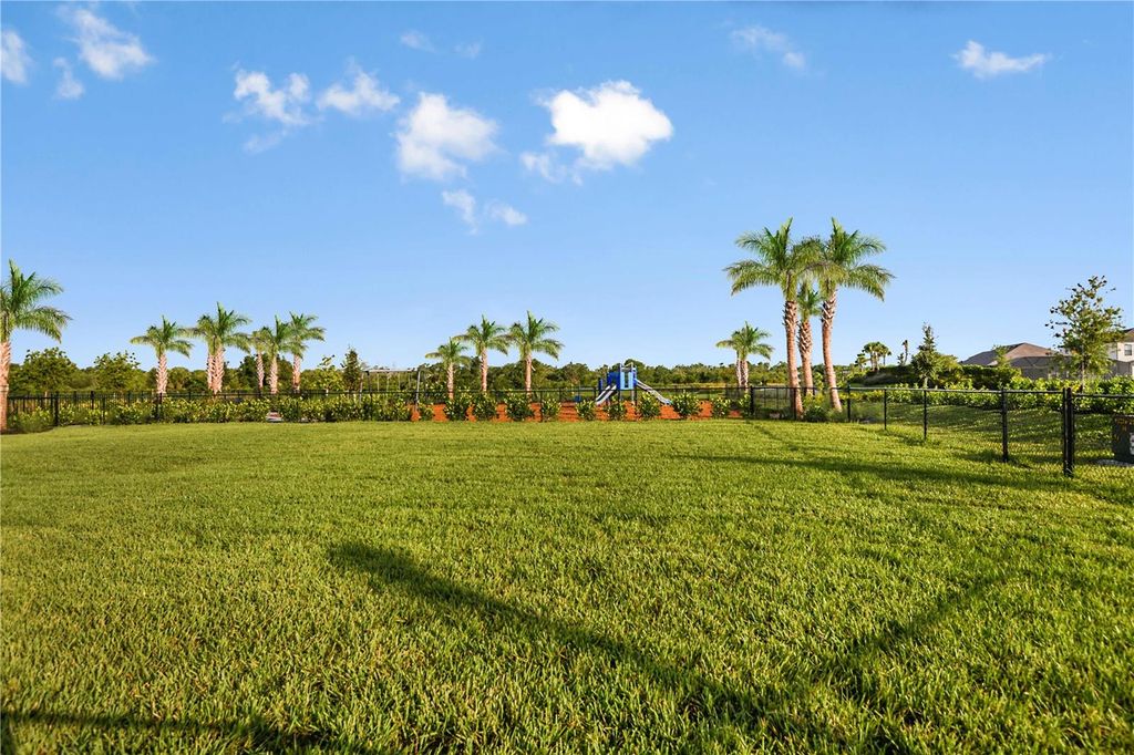 Image 17 of property listing at 10843 ECLIPSE STREET, Sarasota, FL 34241