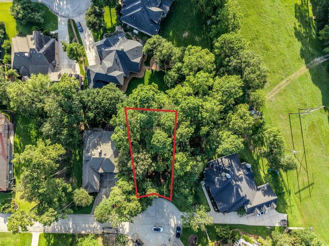 15 Brookwood Court, Montgomery, TX 77356