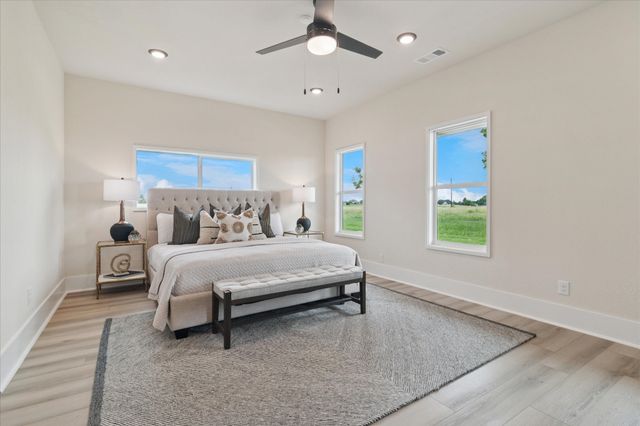 669 Massey Road, Gunter, TX 75058