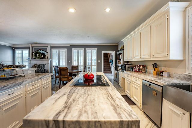 8002 Royal Crest Court, Houston, TX 77379