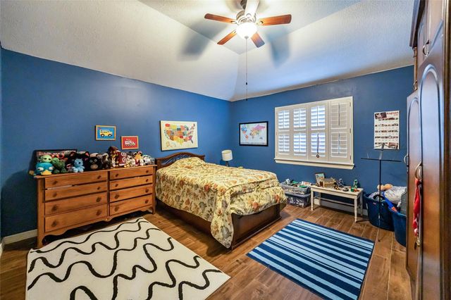 8002 Royal Crest Court, Houston, TX 77379