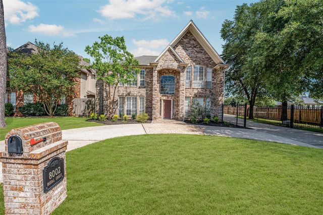 8002 Royal Crest Court, Houston, TX 77379
