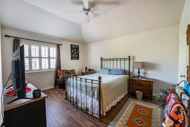8002 Royal Crest Court, Houston, TX 77379