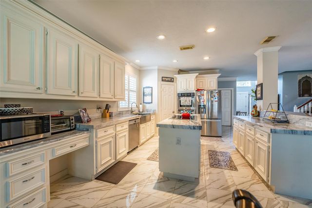8002 Royal Crest Court, Houston, TX 77379