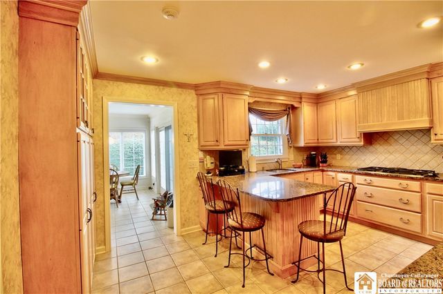 67 Warwick Road, Ellicott, NY 14701