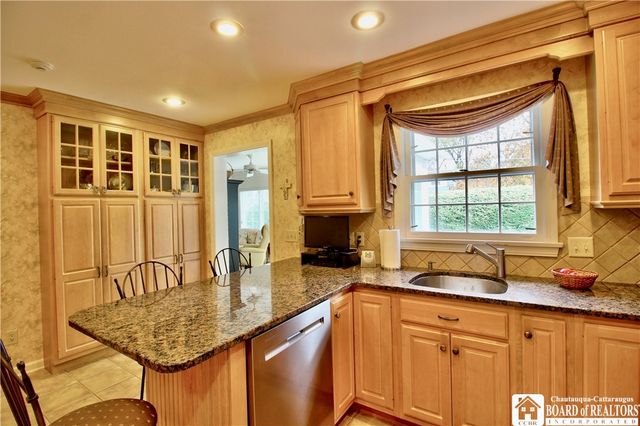 67 Warwick Road, Ellicott, NY 14701