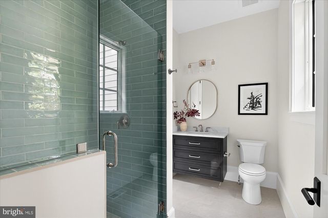 1800 MONZA RD, Mclean, VA 22101