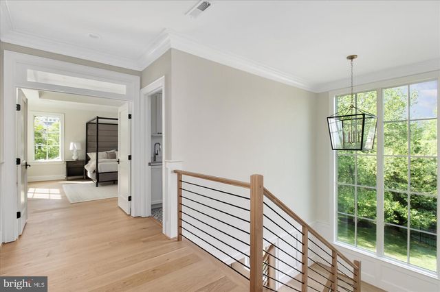 1800 MONZA RD, Mclean, VA 22101