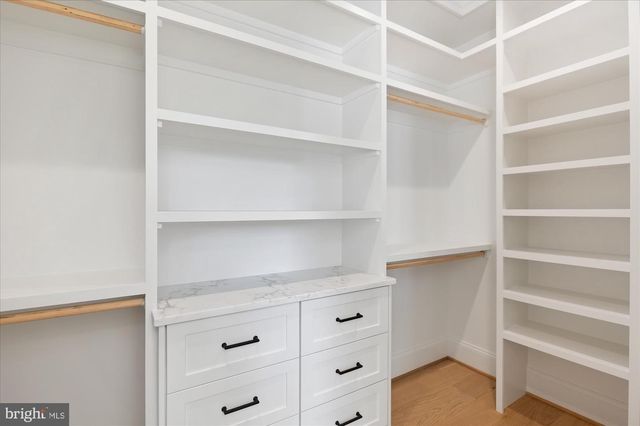 1800 MONZA RD, Mclean, VA 22101