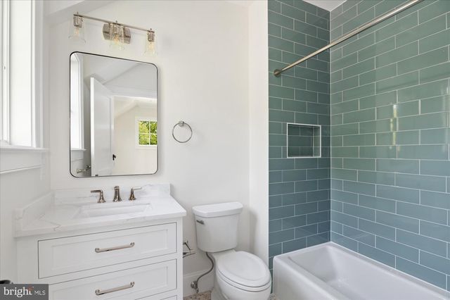 1800 MONZA RD, Mclean, VA 22101