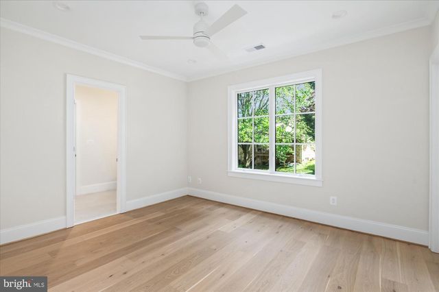 1800 MONZA RD, Mclean, VA 22101