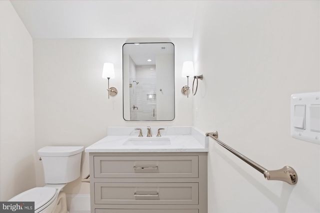 1800 MONZA RD, Mclean, VA 22101