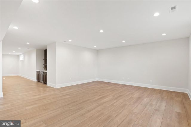 1800 MONZA RD, Mclean, VA 22101