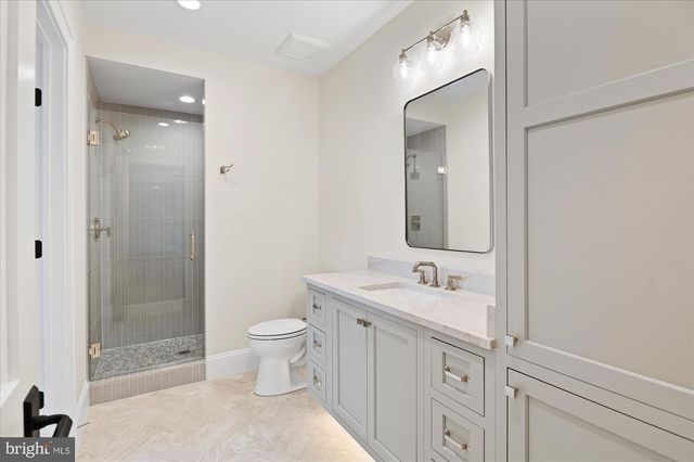 1800 MONZA RD, Mclean, VA 22101