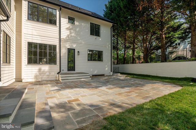 1800 MONZA RD, Mclean, VA 22101