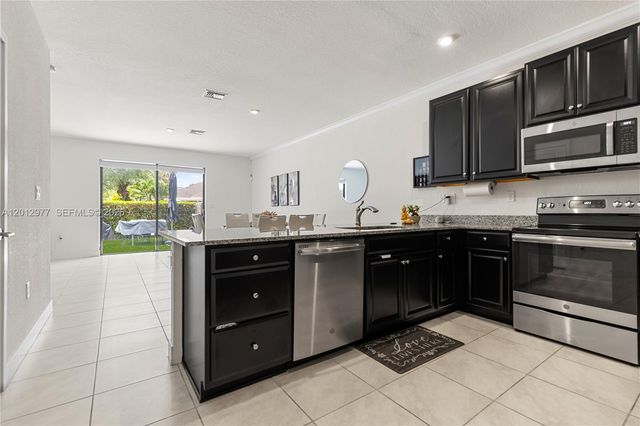 10972 SW 235th Ln, Homestead, FL 33032