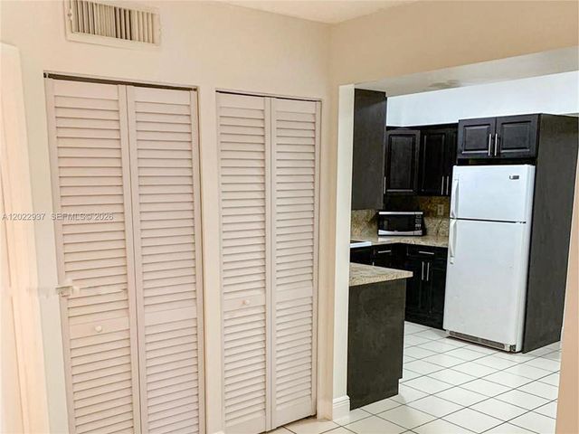 15355 SW 76th Ter 106, Miami, FL 33193
