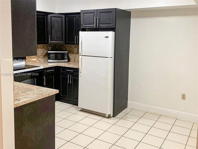 15355 SW 76th Ter 106, Miami, FL 33193