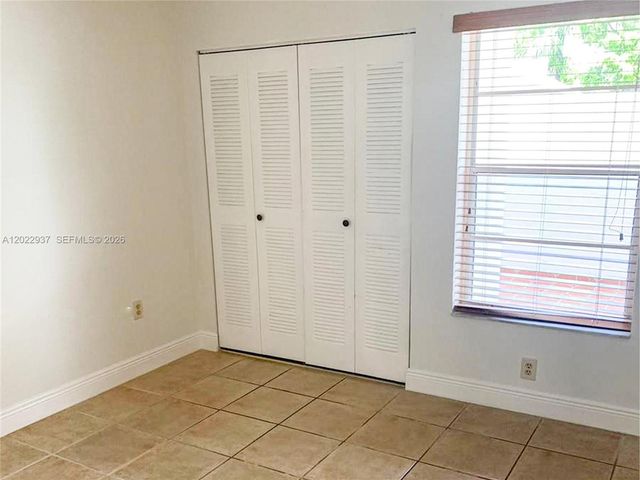 15355 SW 76th Ter 106, Miami, FL 33193