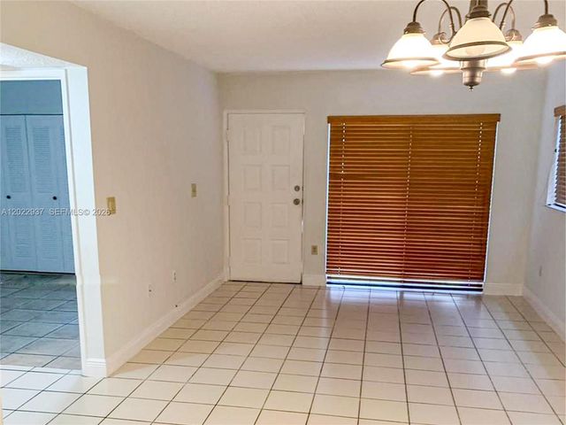 15355 SW 76th Ter 106, Miami, FL 33193