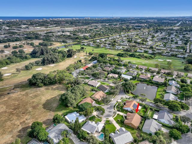 712 Golf Court, Delray Beach, FL 33445