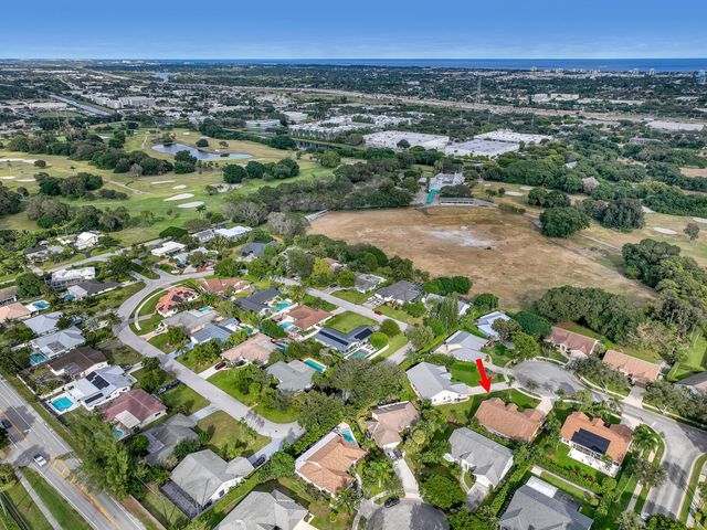 712 Golf Court, Delray Beach, FL 33445