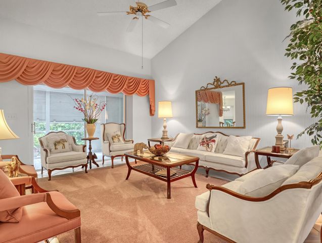 712 Golf Court, Delray Beach, FL 33445