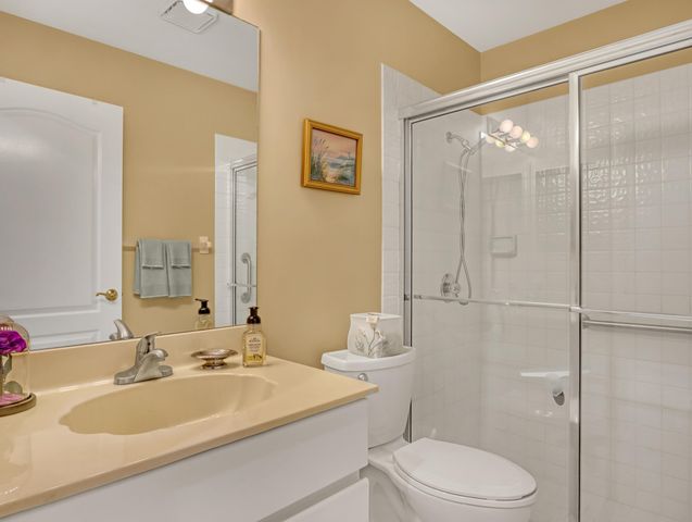 712 Golf Court, Delray Beach, FL 33445