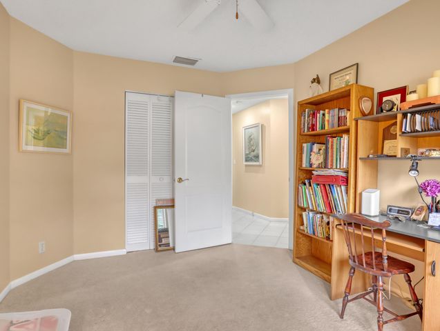 712 Golf Court, Delray Beach, FL 33445