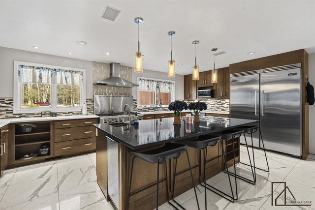 3920 Braeburn Drive, Norton Shores, MI 49441